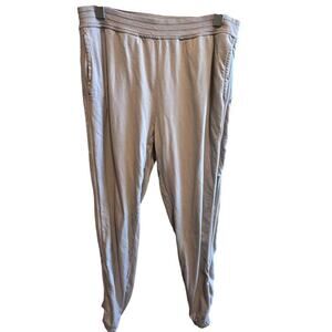 Aerie Women's Sweatpants Pull On Elastic Waist Pockets Cream Color Sz M